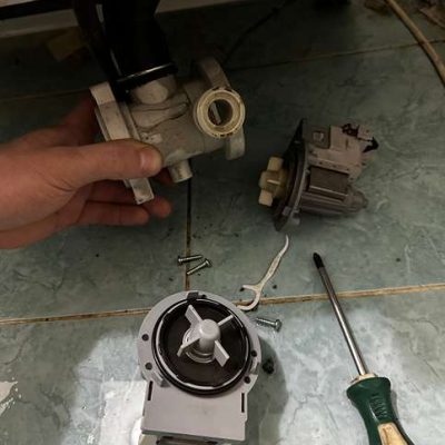 Замена сливного насоса стиральной машины на дому